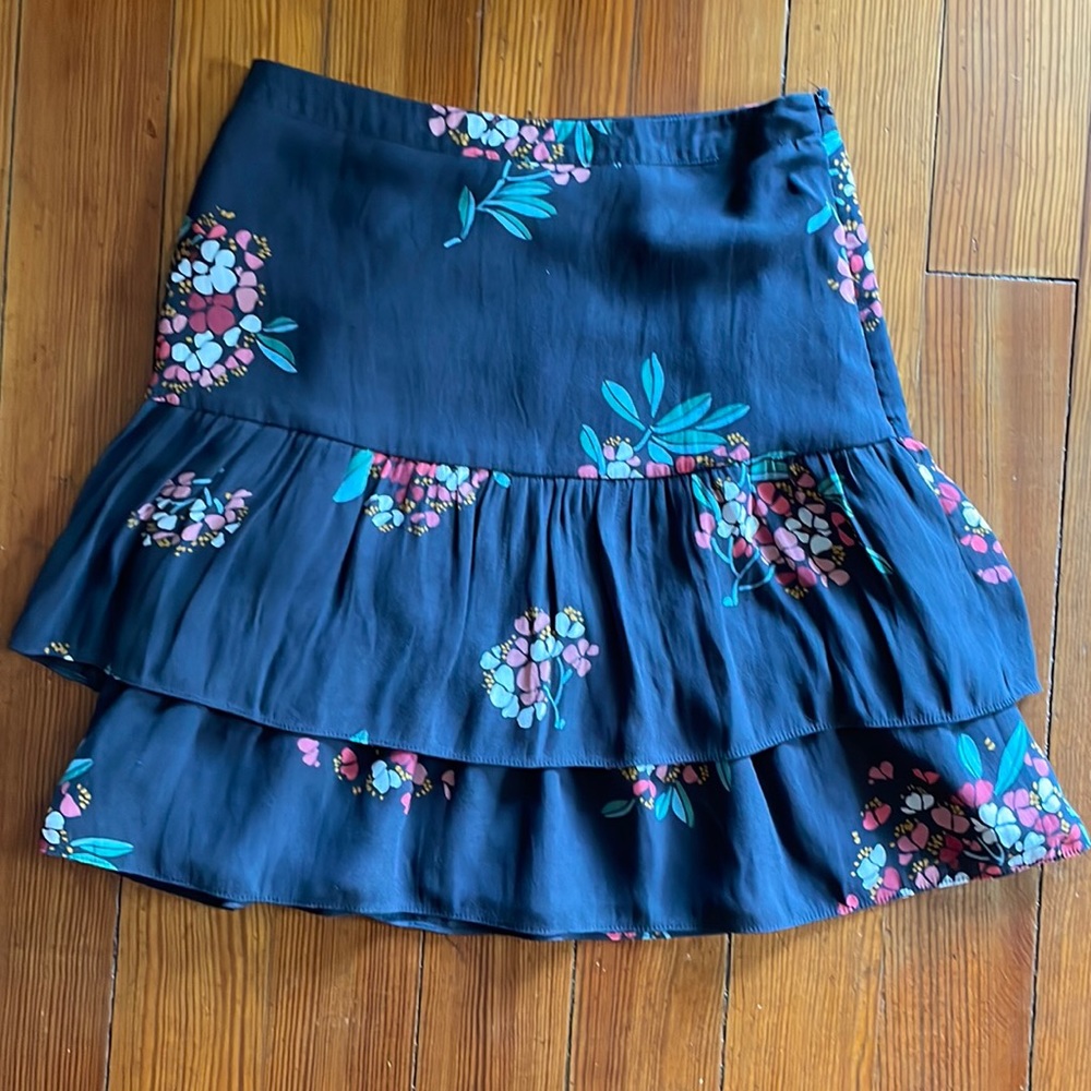 XS Loft Blue Floral skirt